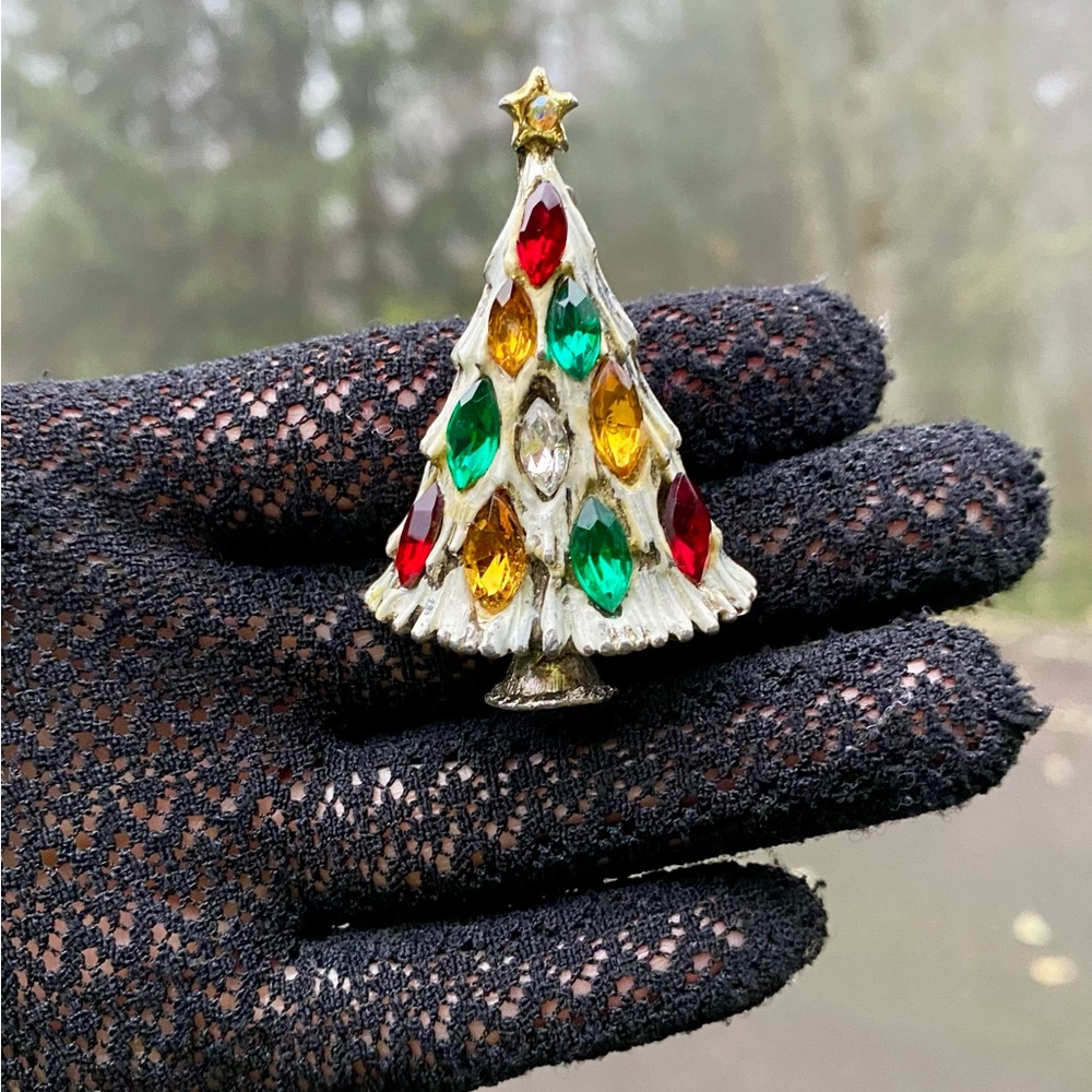 Christmas Tree Rhinestone Brooch Holiday Fashion